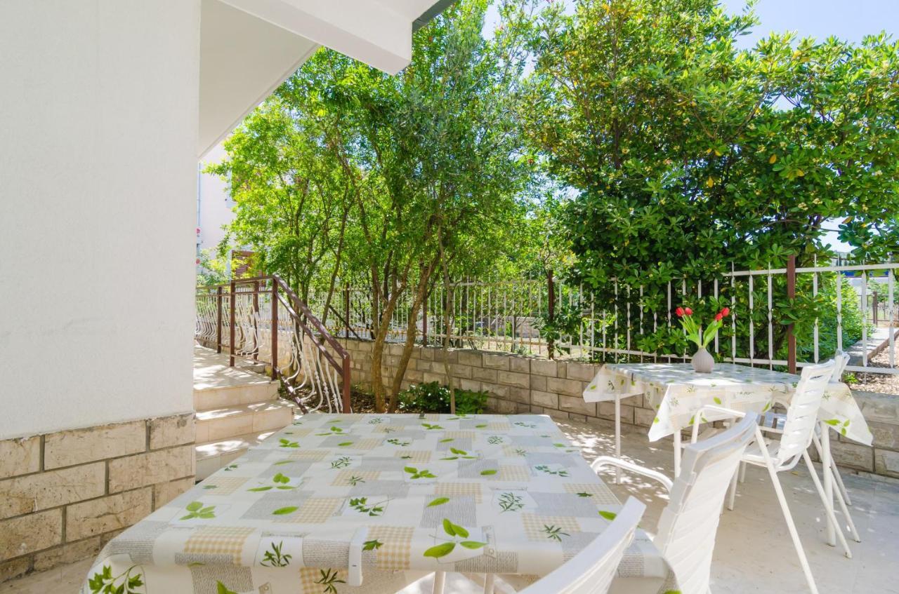 Rooms & Apartments Barisic Млини Екстериор снимка