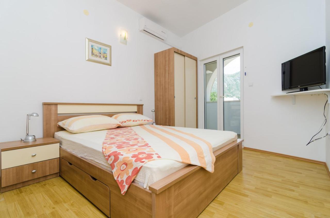 Rooms & Apartments Barisic Млини Екстериор снимка