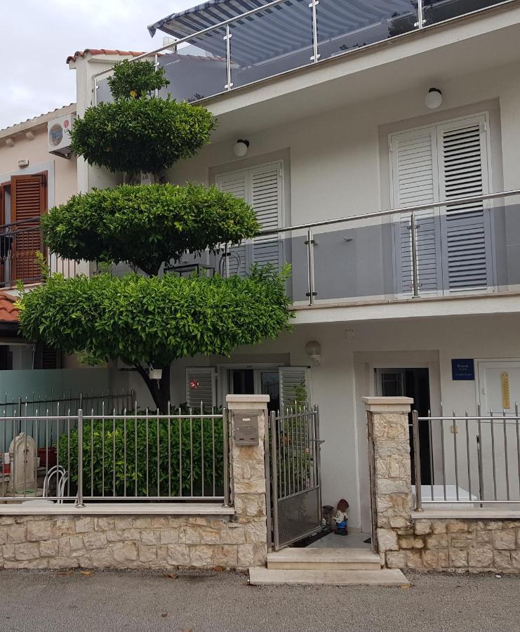 Rooms & Apartments Barisic Млини Екстериор снимка